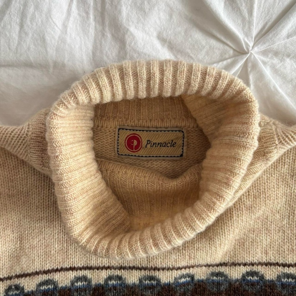 pinnacle turtle neck knit sweater - Picture 3 of 3
